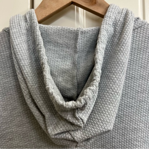 For All Seasons by Paper Crane Girls Cropped Hoodie Top in Gray/Black, Size XL - Picture 10 of 10